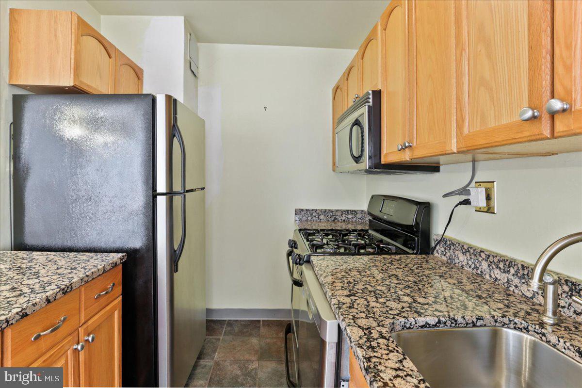2475 Virginia Nw #220 Property Photo 14