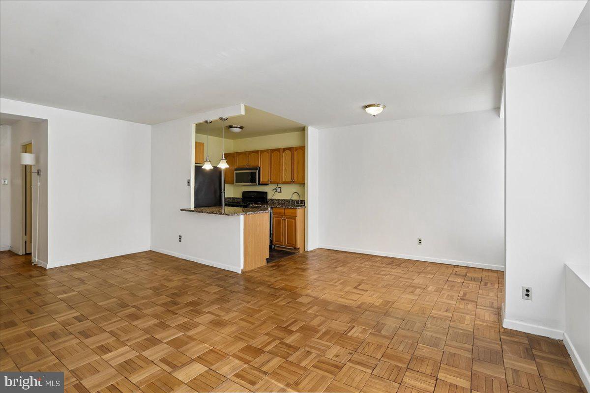 2475 Virginia Nw #220 Property Photo 17