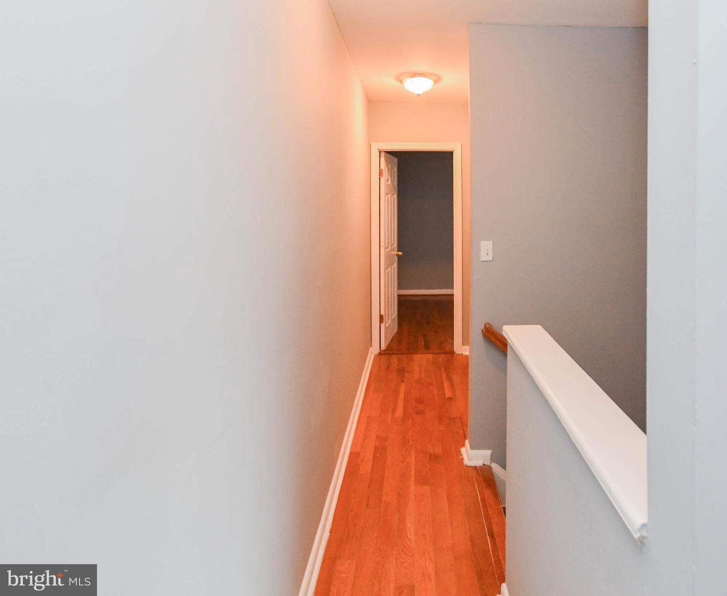 1704 Ne Montana Ave Ne Property Photo 23