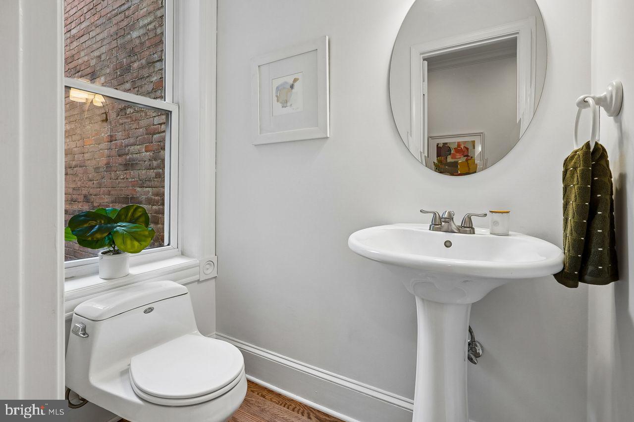 720 L St Ne Property Photo 14