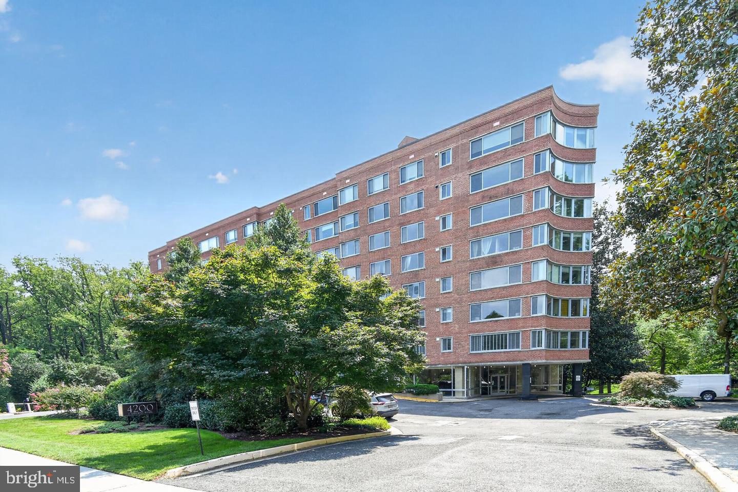 4200 Cathedral Ave Nw #312a Property Photo 2