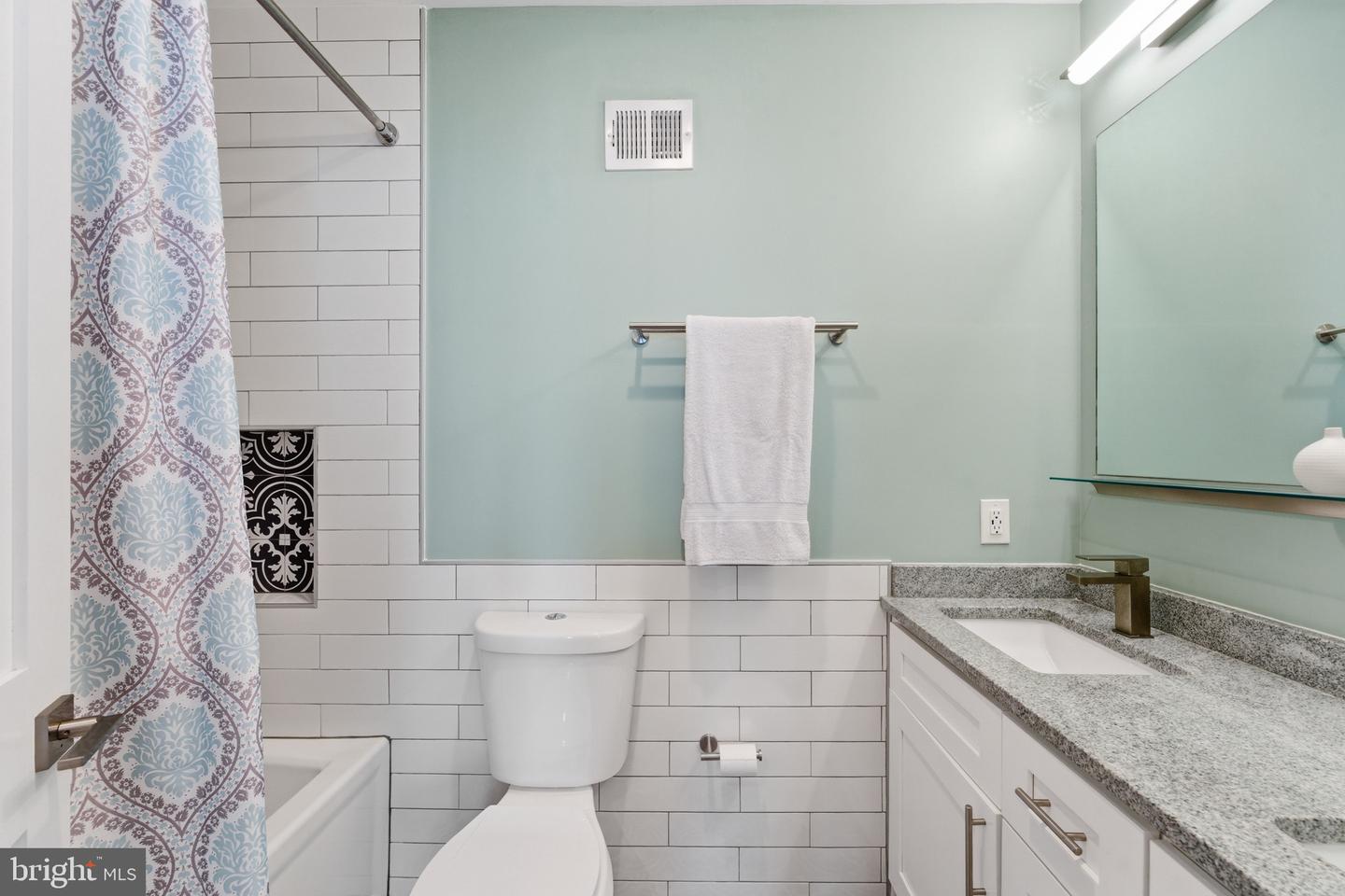 1831 Independence Ave Se #2 Property Photo 17