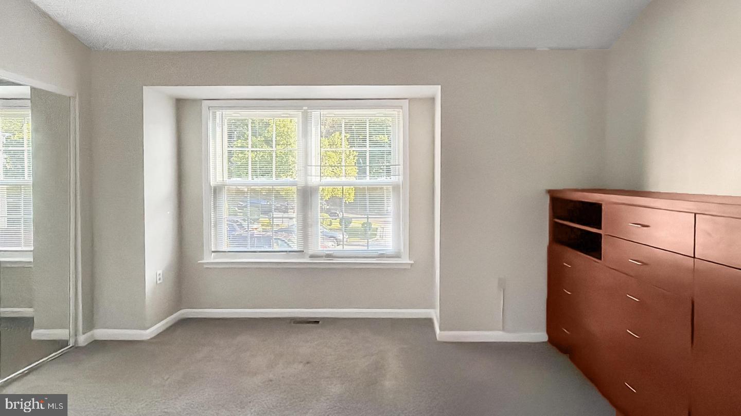 1859 Channing St Ne Property Photo 20