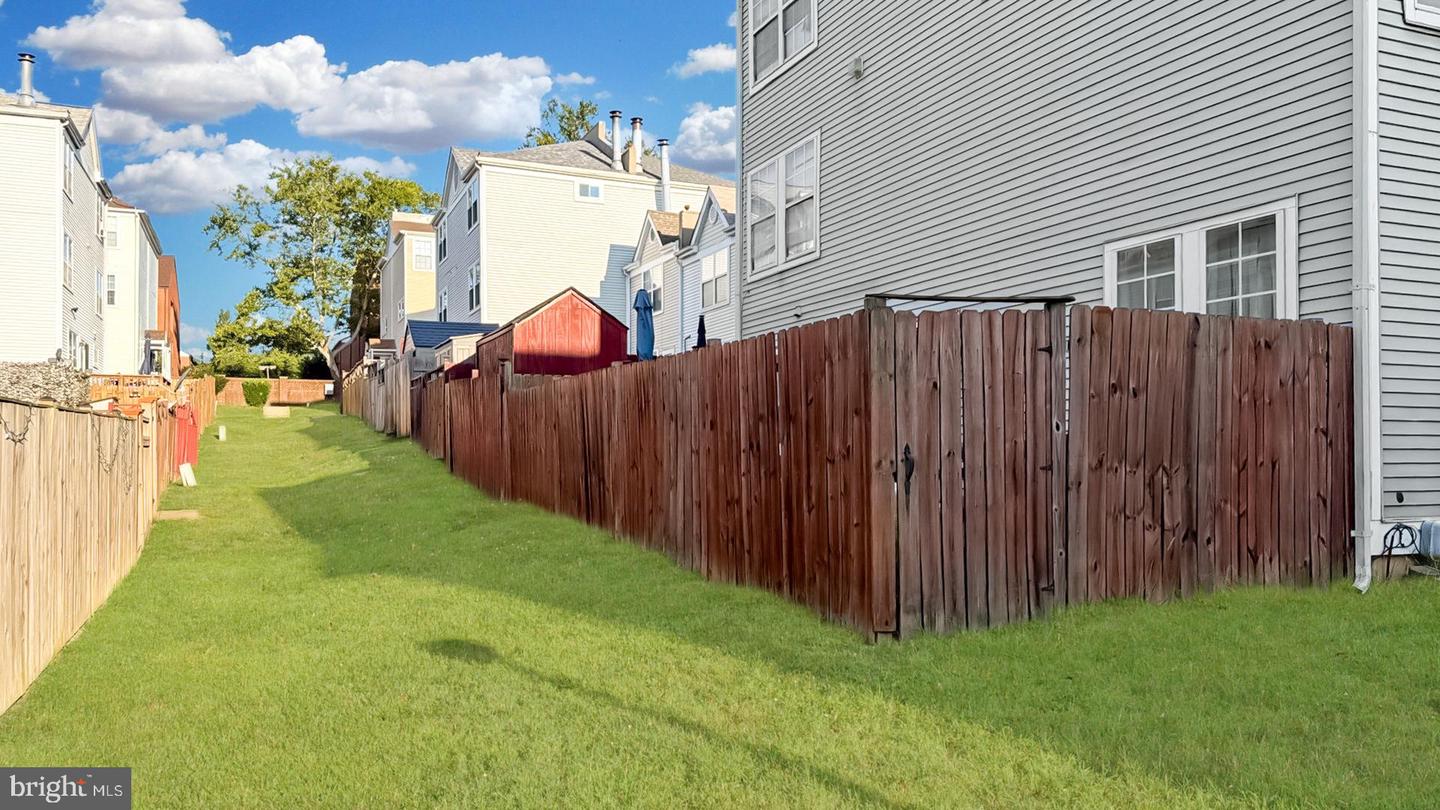 1859 Channing St Ne Property Photo 34
