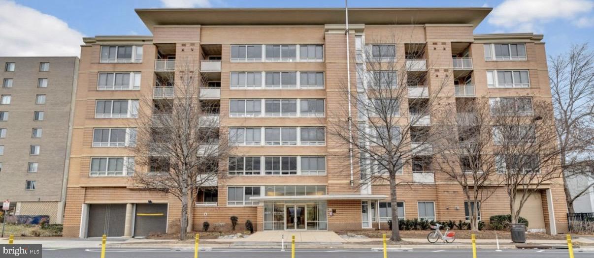 355 I St Sw #615 Property Photo 1