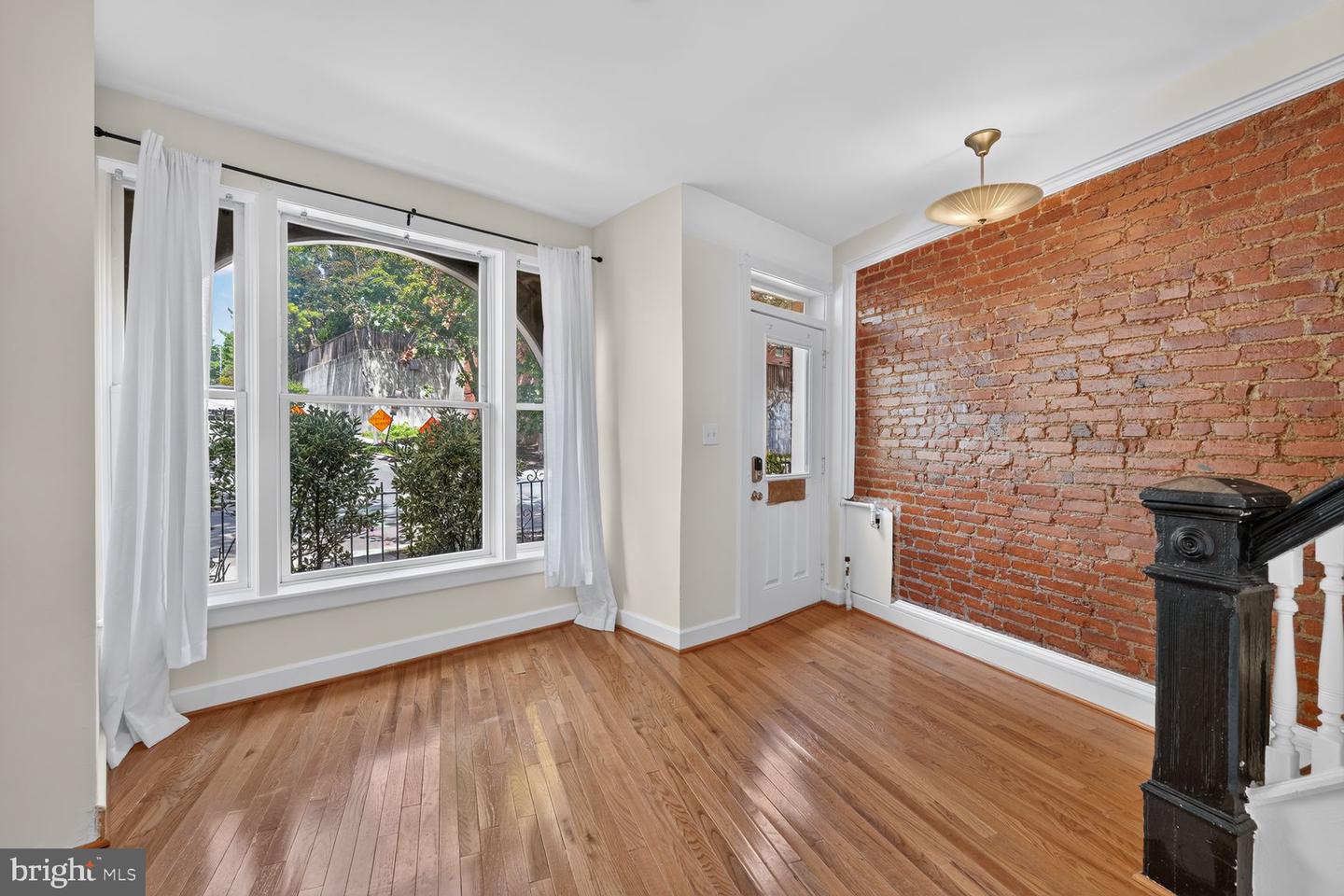 1702 Florida Ave Nw Property Photo 4