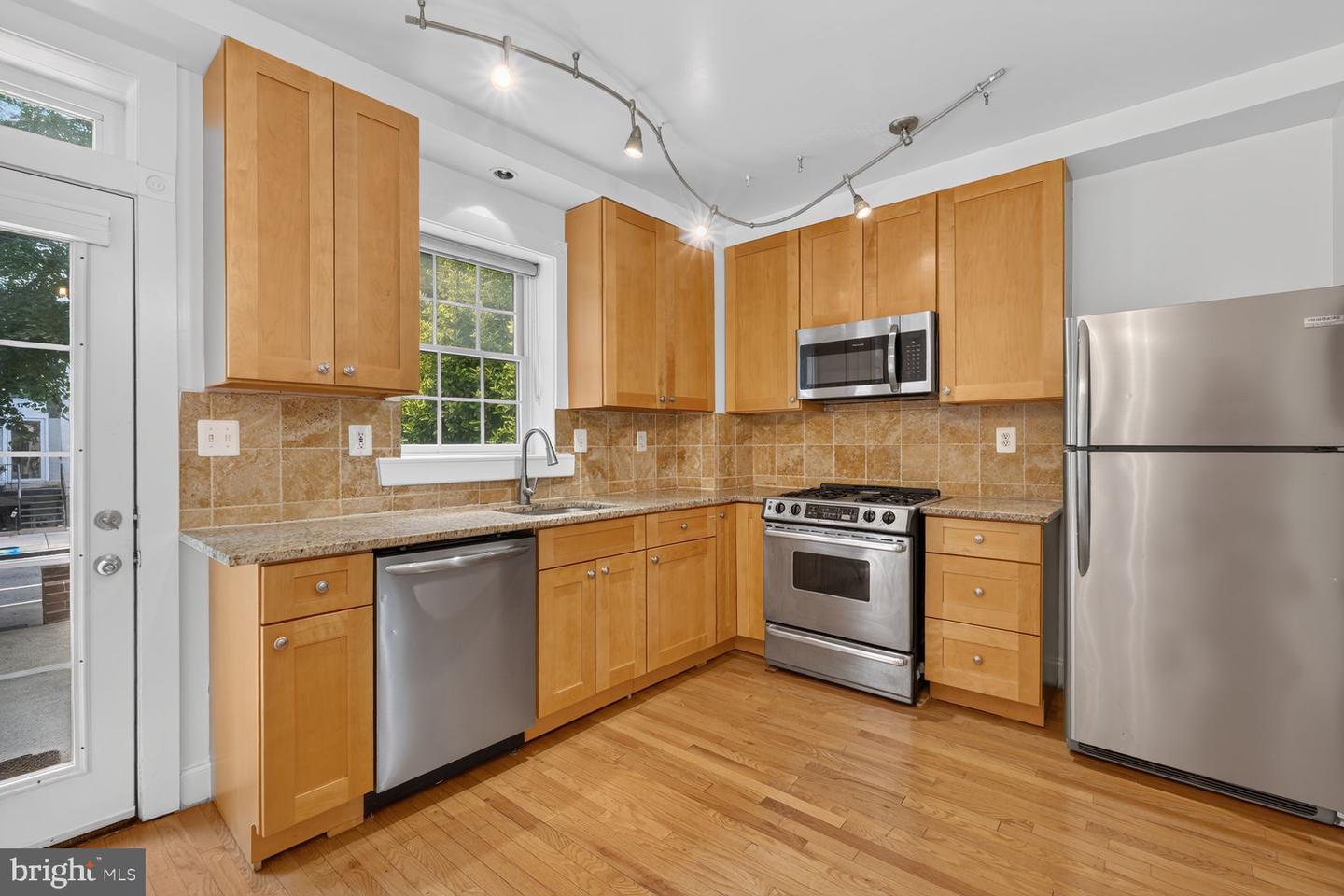 1702 Florida Ave Nw Property Photo 6