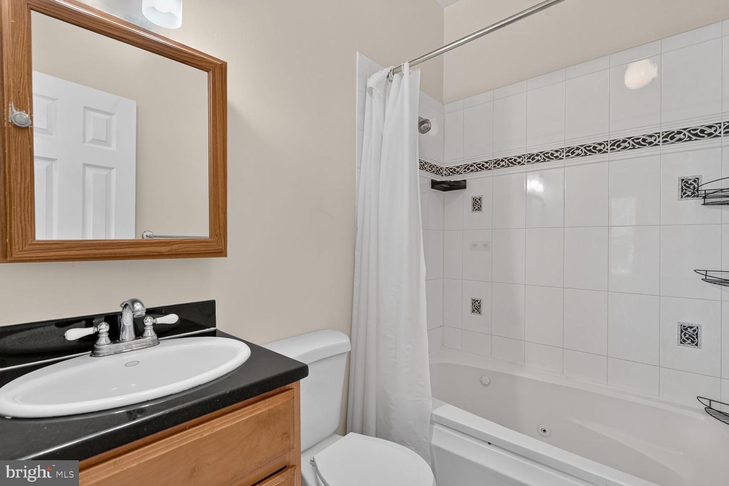 541 Florida Ave Nw #b Property Photo 7