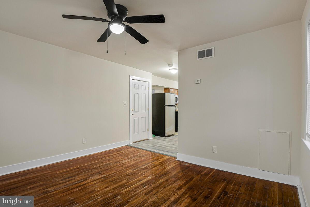3427 B St Se #4 Property Photo 6