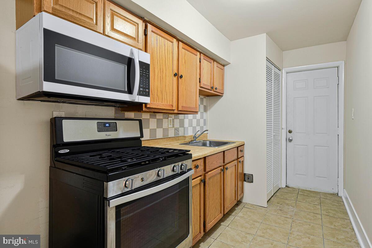 3427 B St Se #4 Property Photo 9