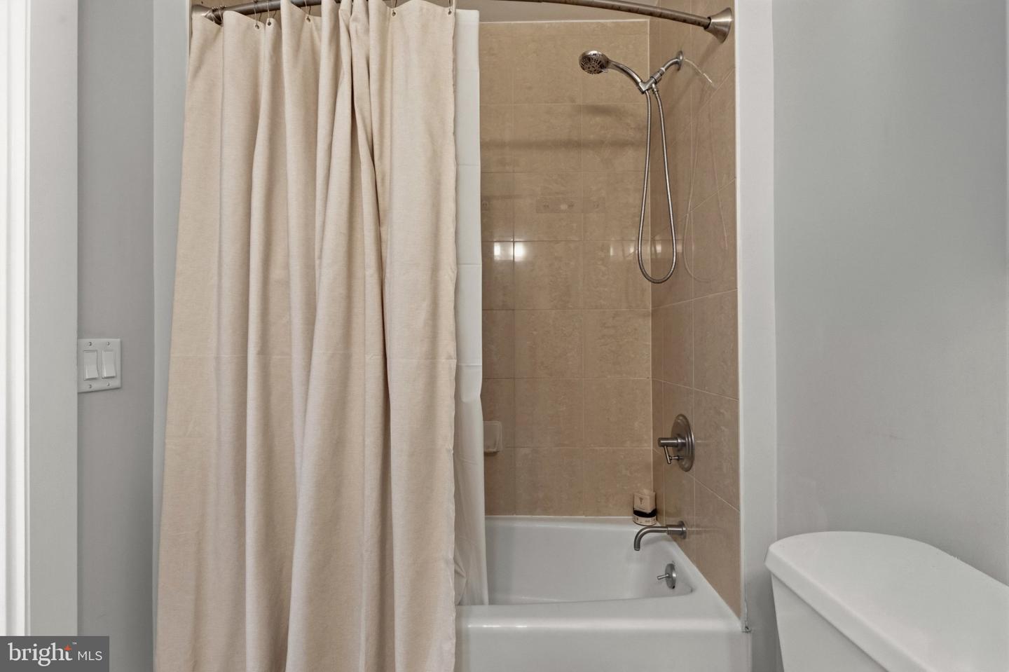 811 4th St Nw #908 Property Photo 18