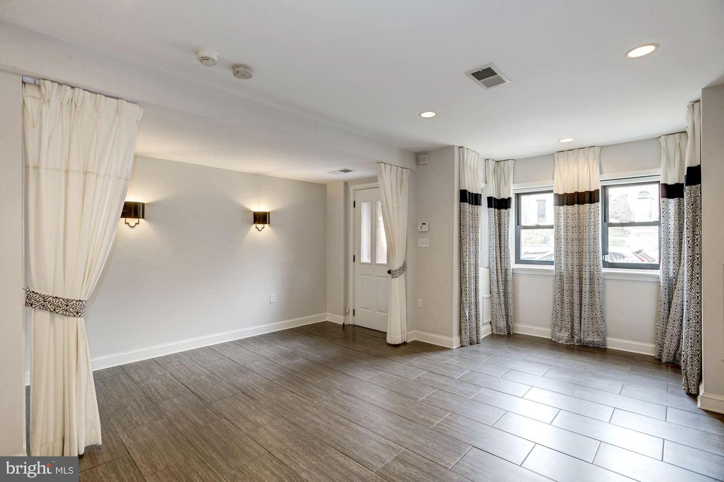 2022 N ST NW #B Property Photo 1