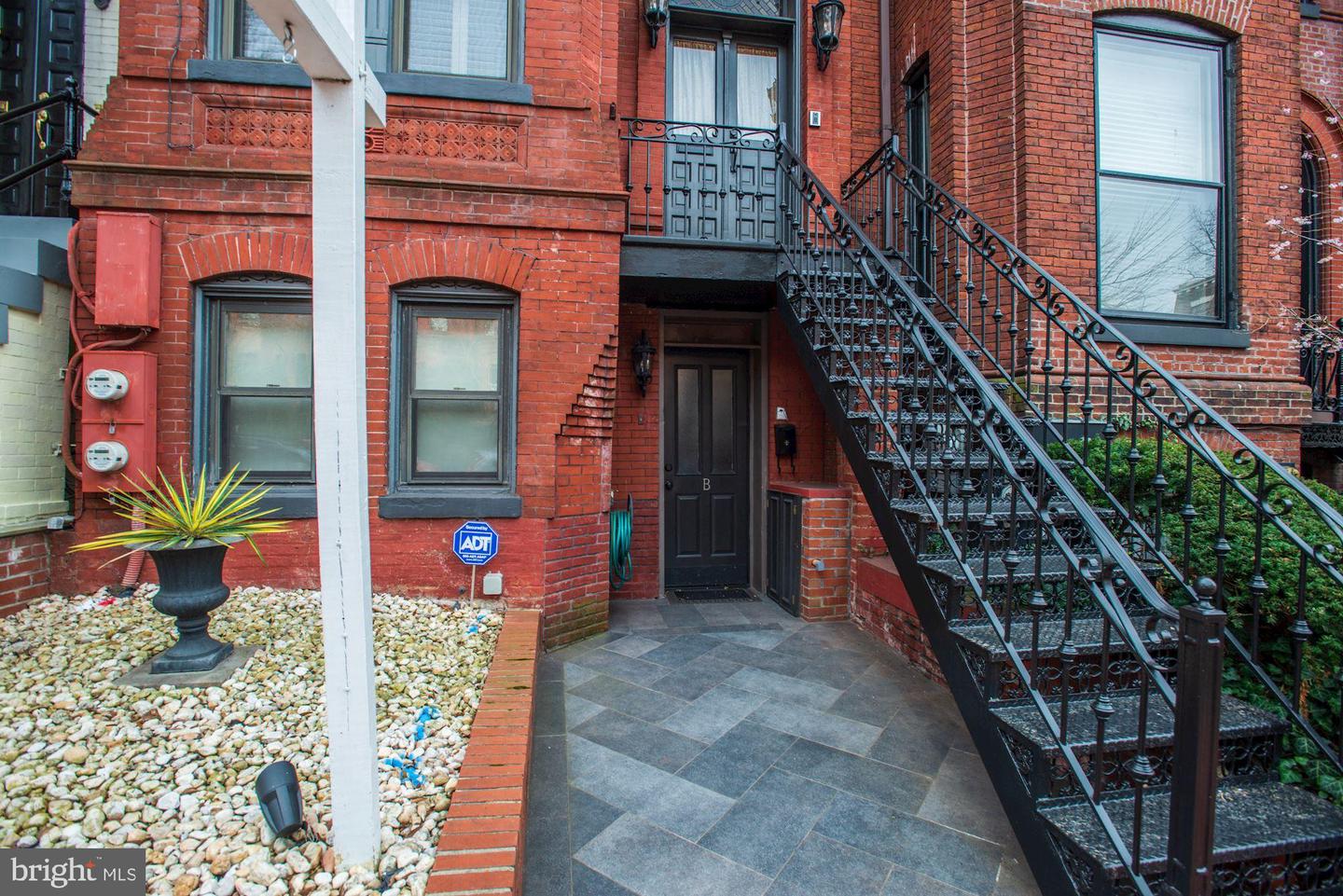 2022 N St Nw #b Property Photo 2