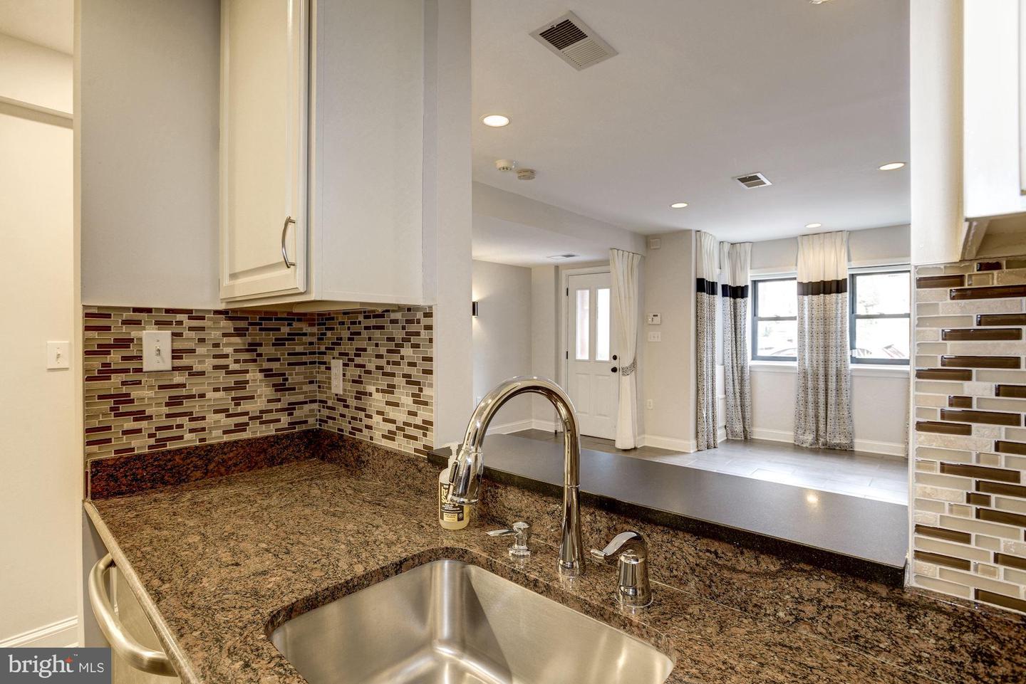2022 N St Nw #b Property Photo 7