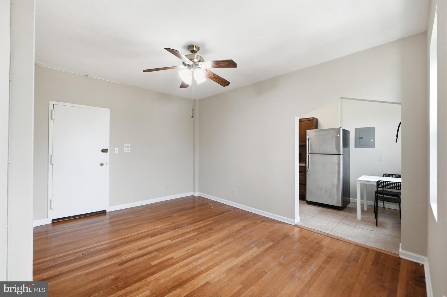 3725 12th St Ne #201 Property Photo 9