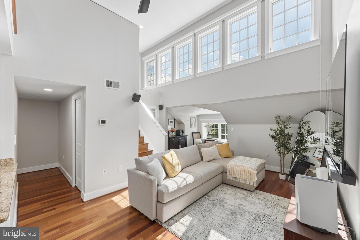 5233 Connecticut Ave Nw #301 Property Photo 1