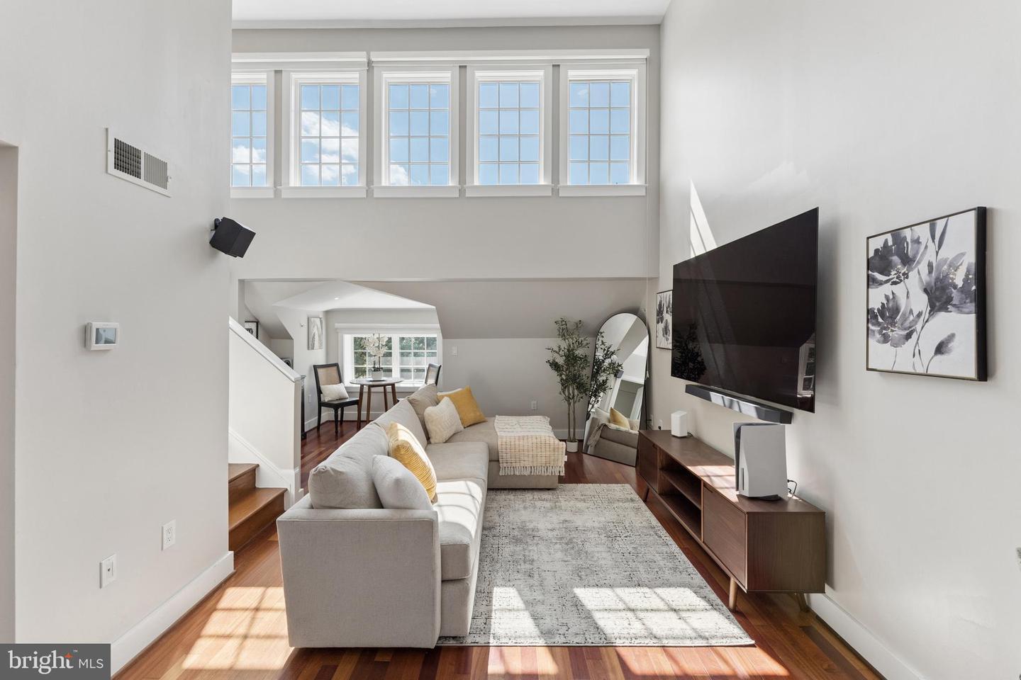 5233 Connecticut Ave Nw #301 Property Photo 1