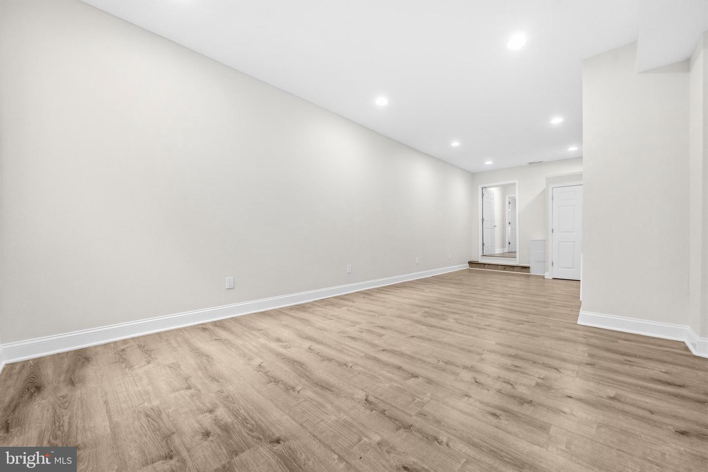 3928 14th St Nw #fl2 Property Photo 6