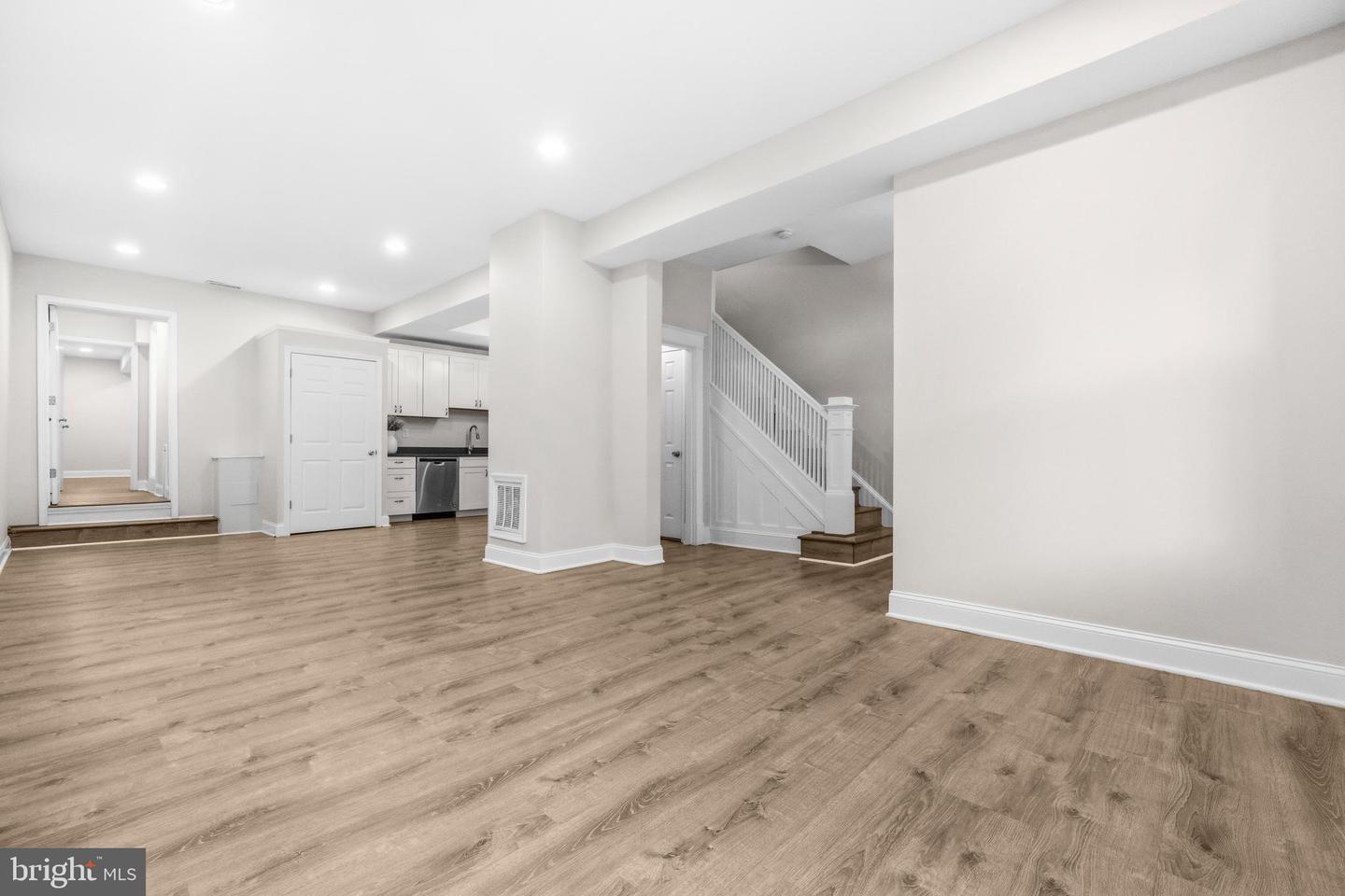 3928 14th St Nw #fl2 Property Photo 7