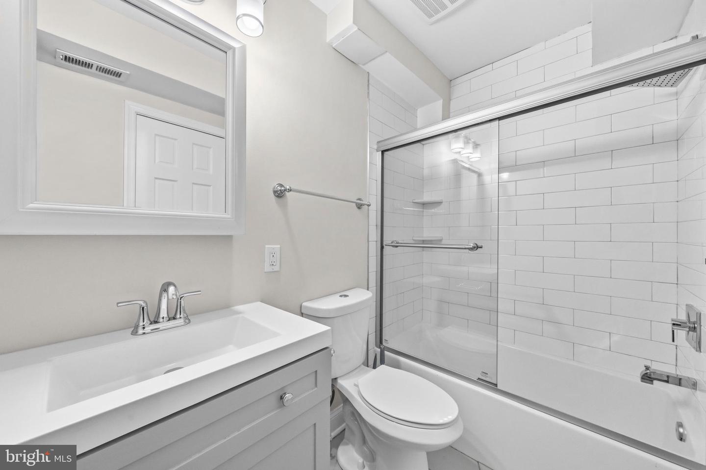 3928 14th St Nw #fl2 Property Photo 16