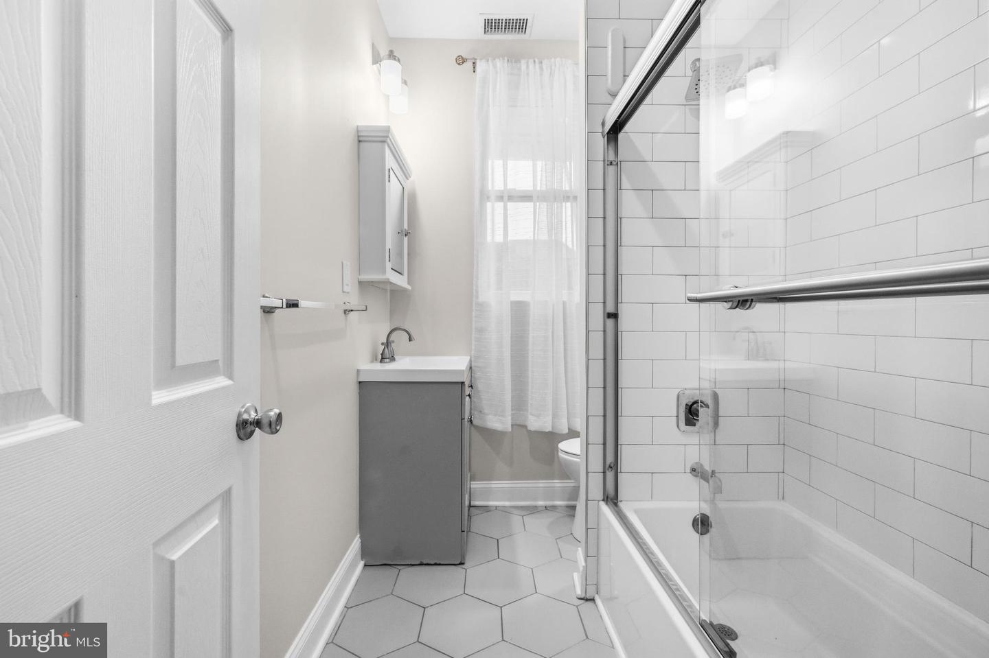 3928 14th St Nw #fl2 Property Photo 21