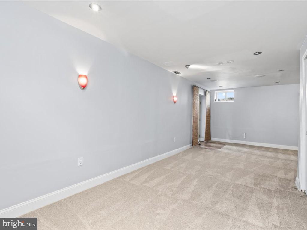 2502 18th St Ne Property Photo 14