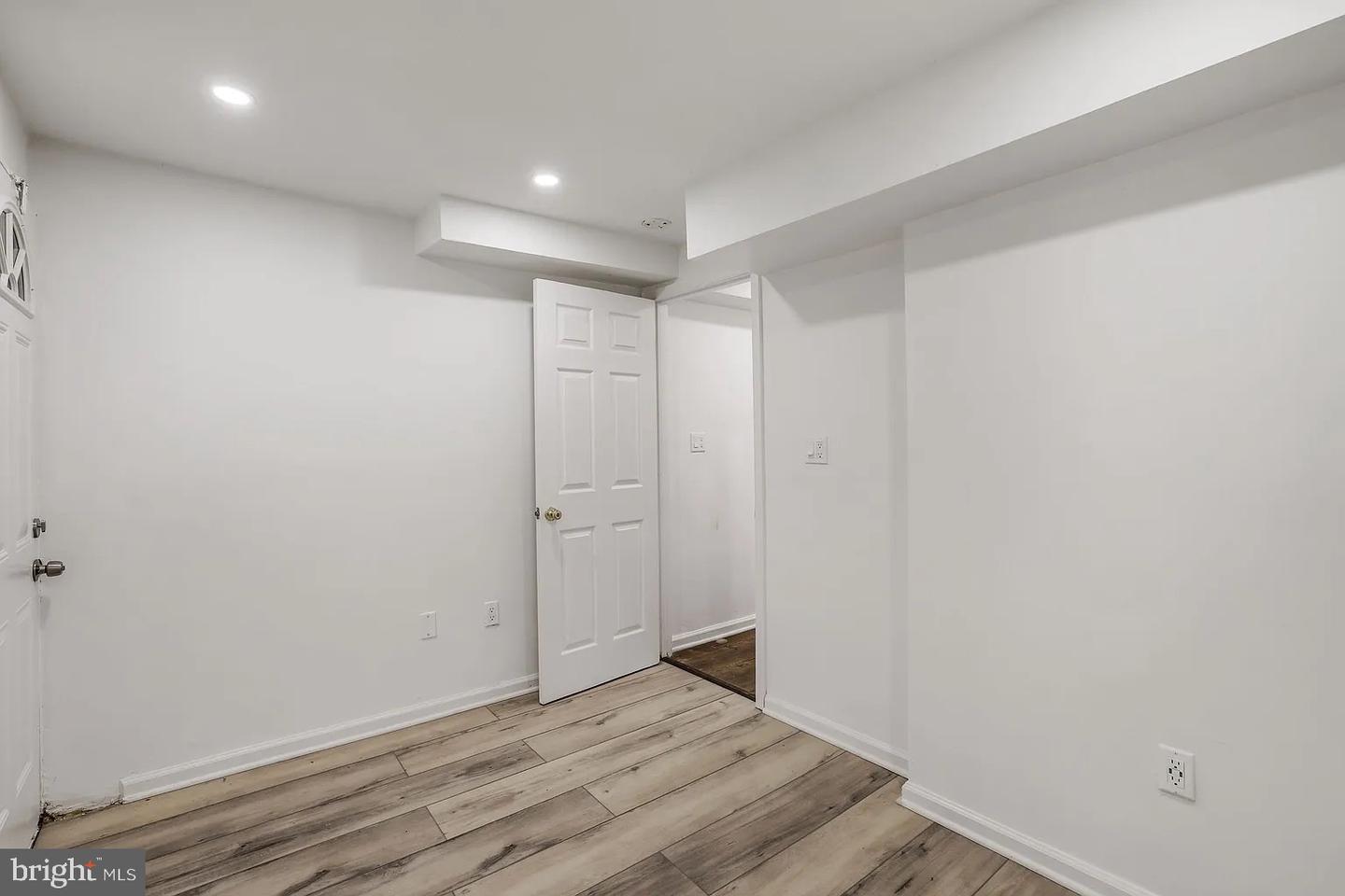 1377 Quincy St Nw Property Photo 11