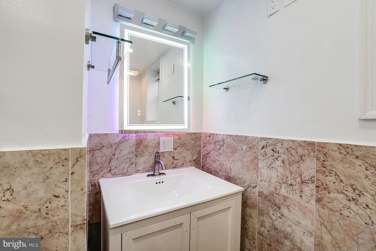 1377 Quincy St Nw Property Photo 14