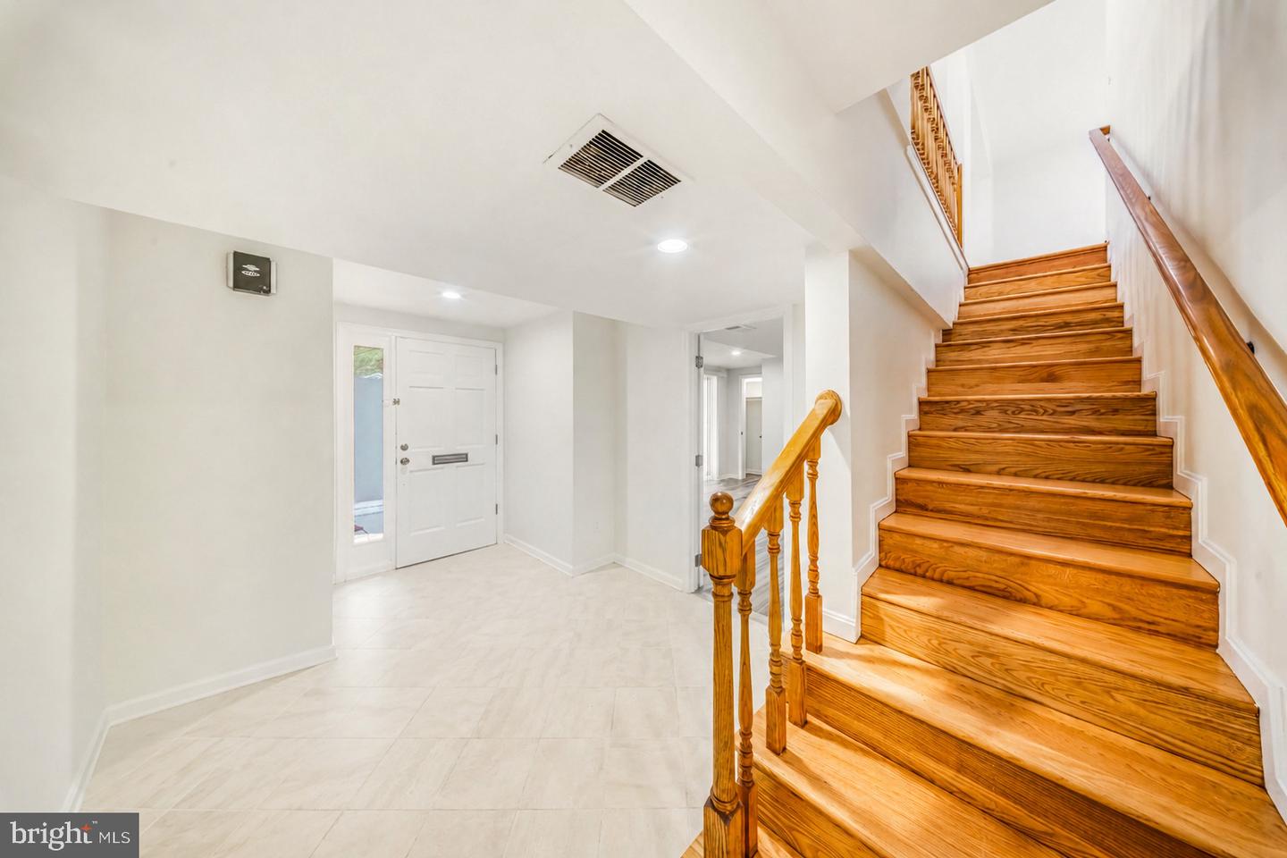 2933 Arizona Ave Nw Property Photo 4