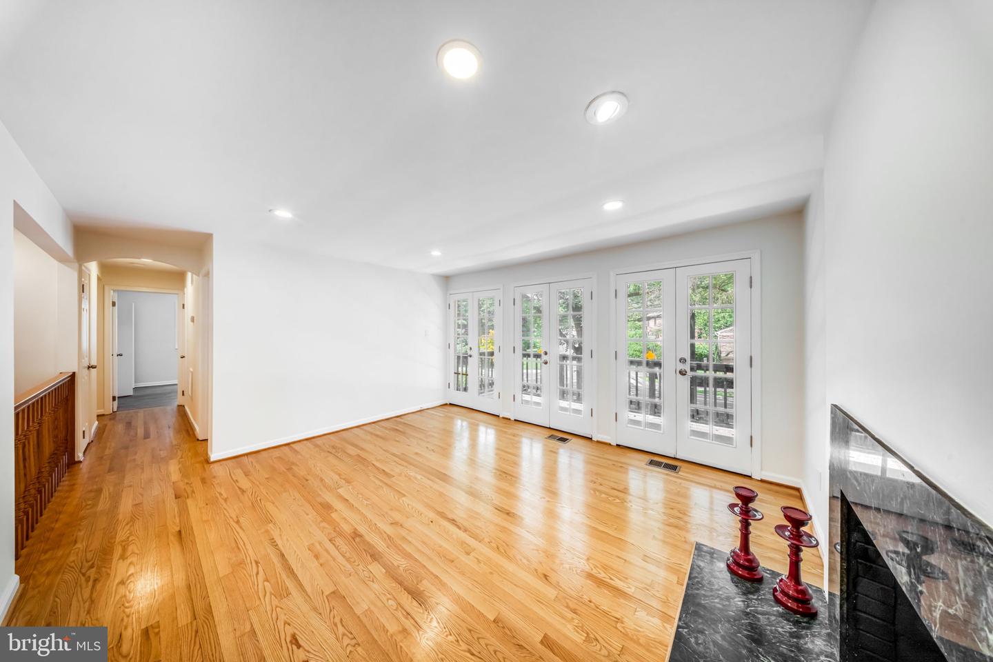 2933 Arizona Ave Nw Property Photo 10
