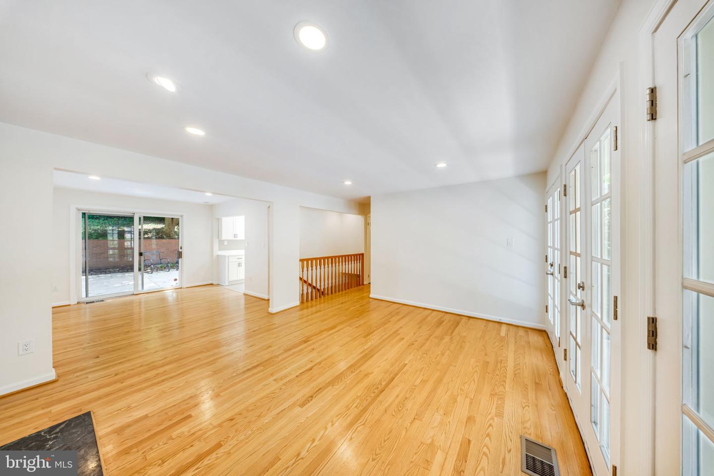 2933 Arizona Ave Nw Property Photo 11