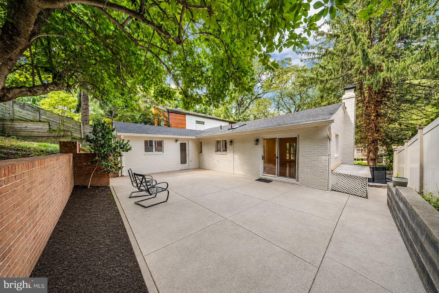 2933 Arizona Ave Nw Property Photo 33
