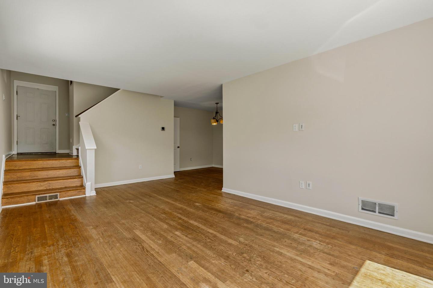 5036 Eastern Ave Ne Property Photo 6