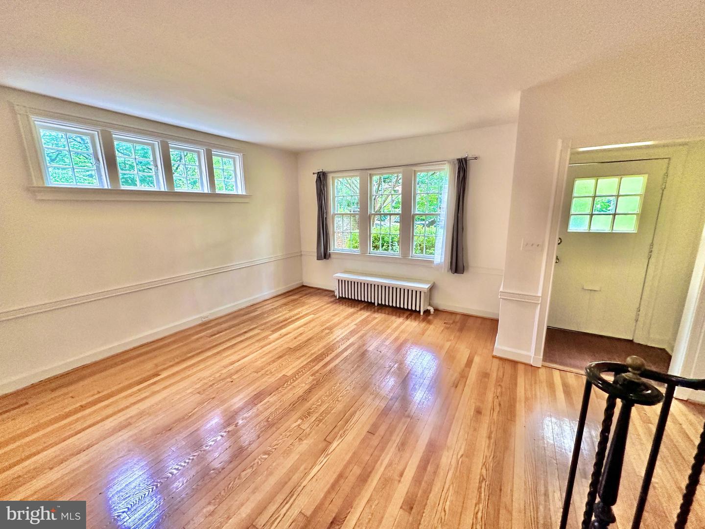 4422 Greenwich Pkwy Nw Property Photo 4