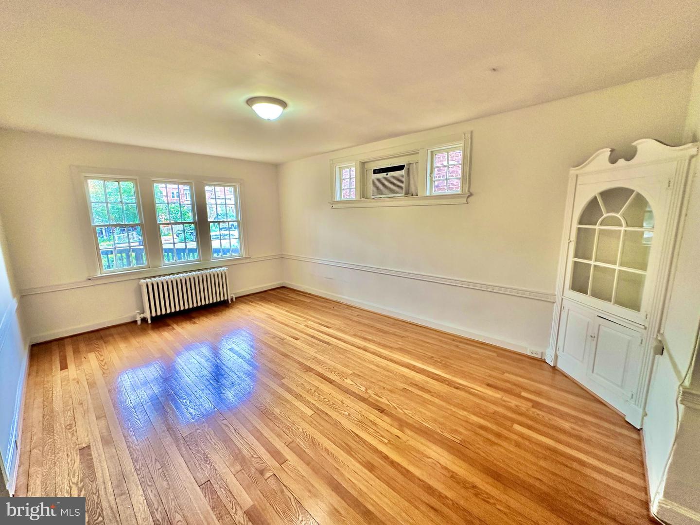 4422 Greenwich Pkwy Nw Property Photo 10
