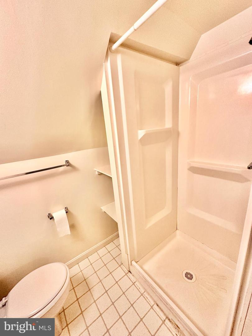 4422 Greenwich Pkwy Nw Property Photo 40