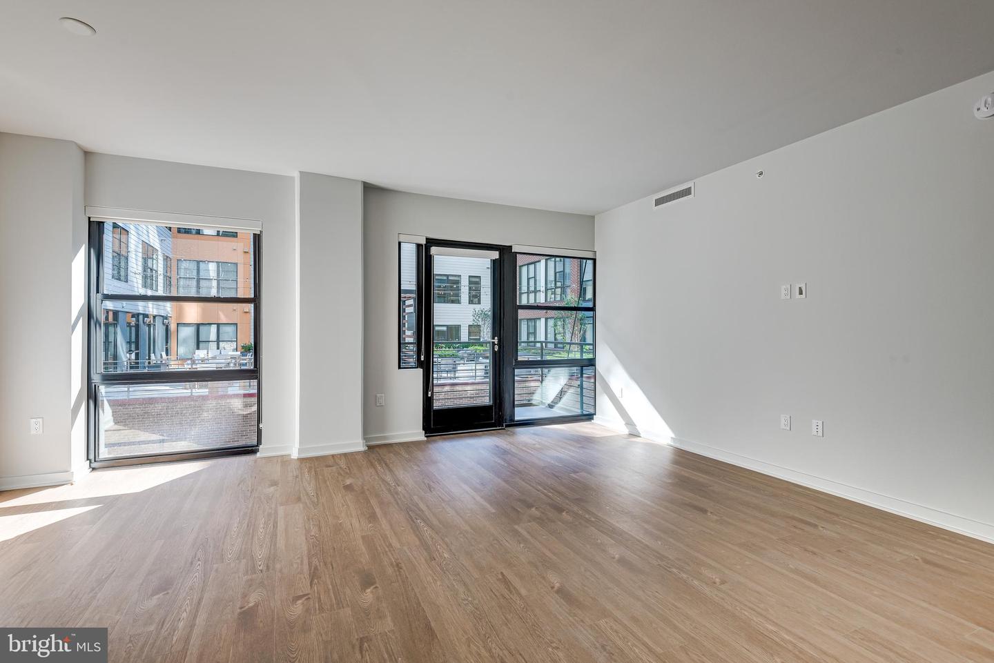 1625 Eckington Pl Ne #502 Property Photo 11