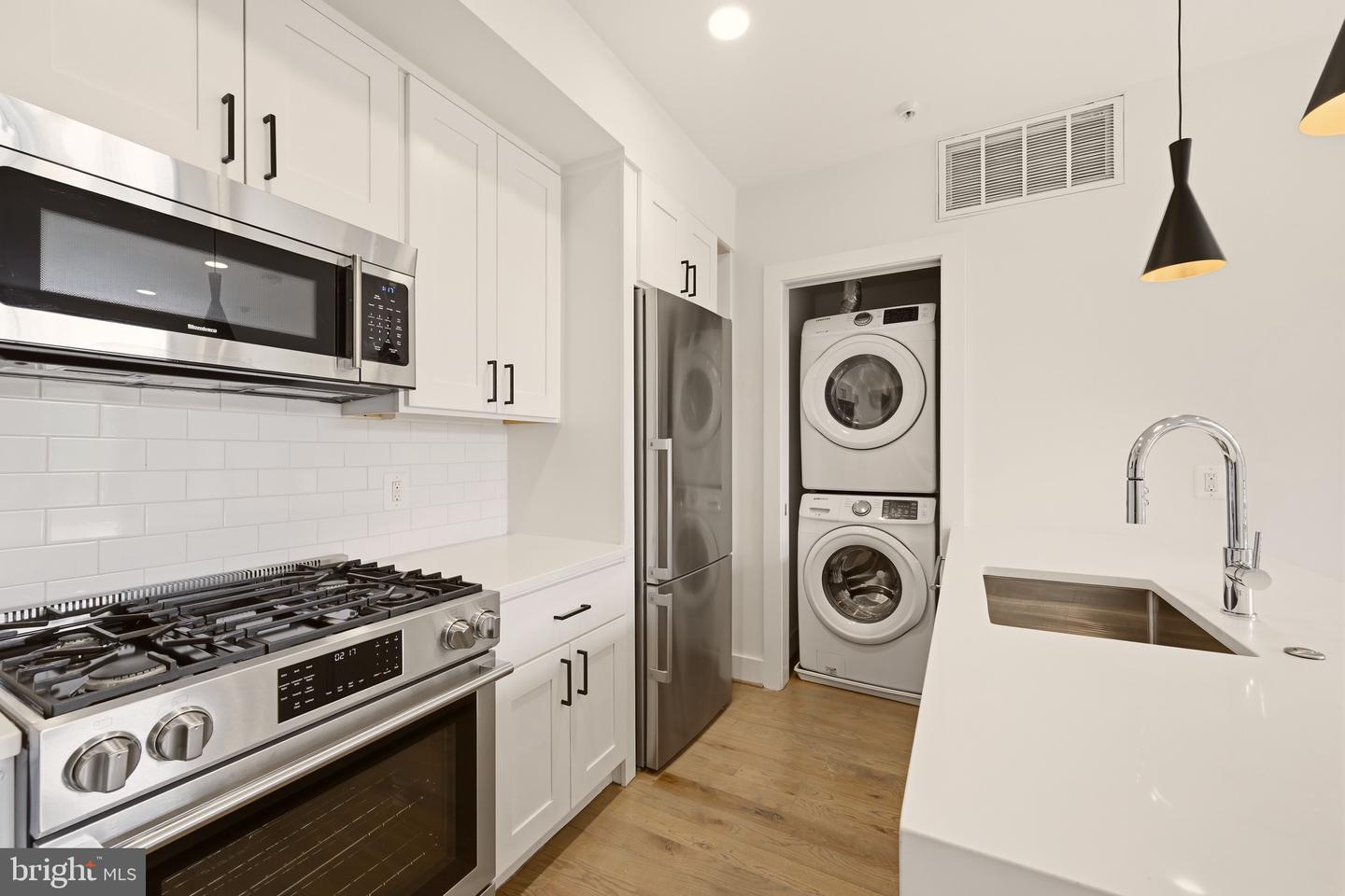 1508 F St Ne #4 Property Photo 14