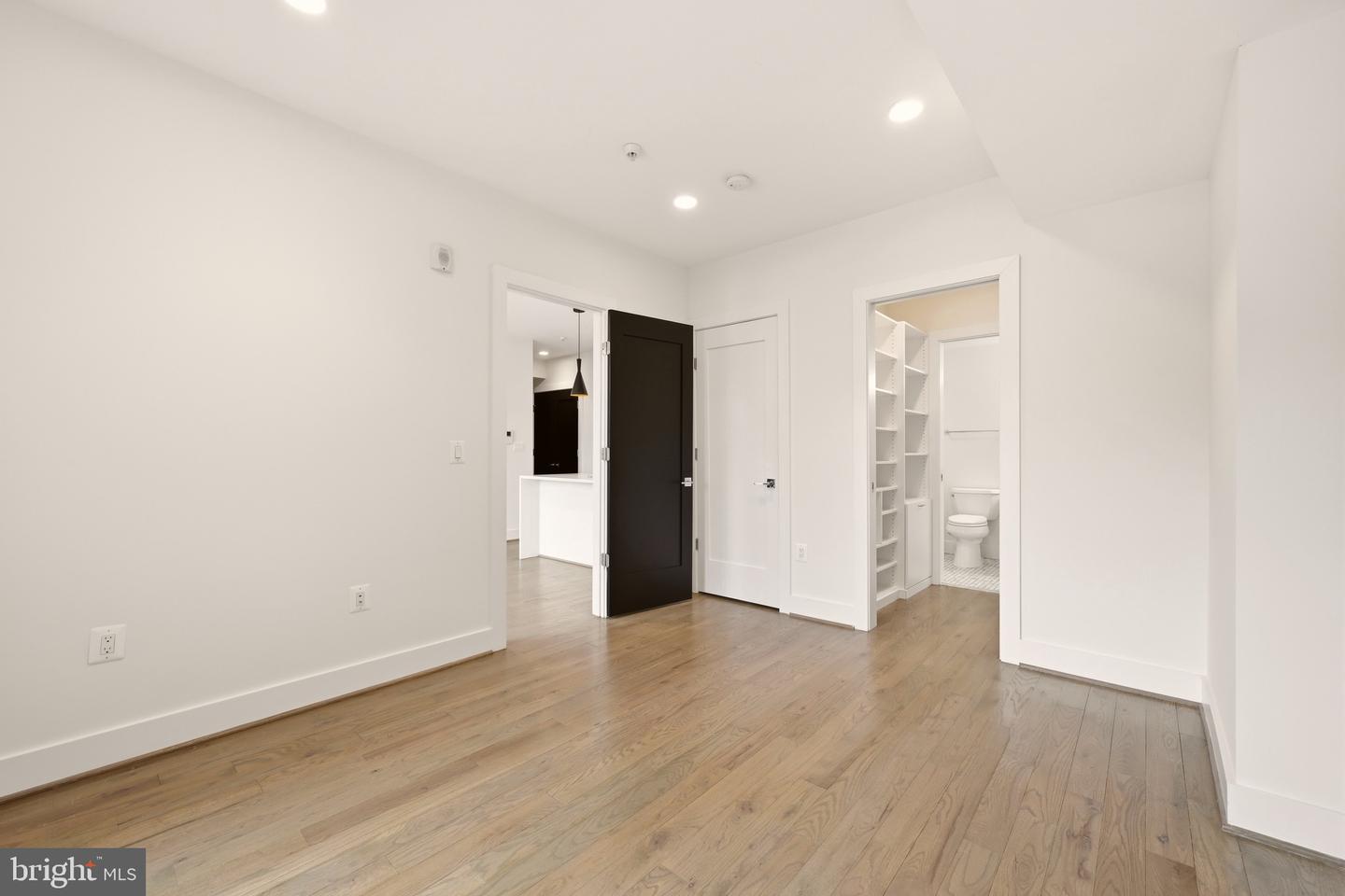 1508 F St Ne #4 Property Photo 24