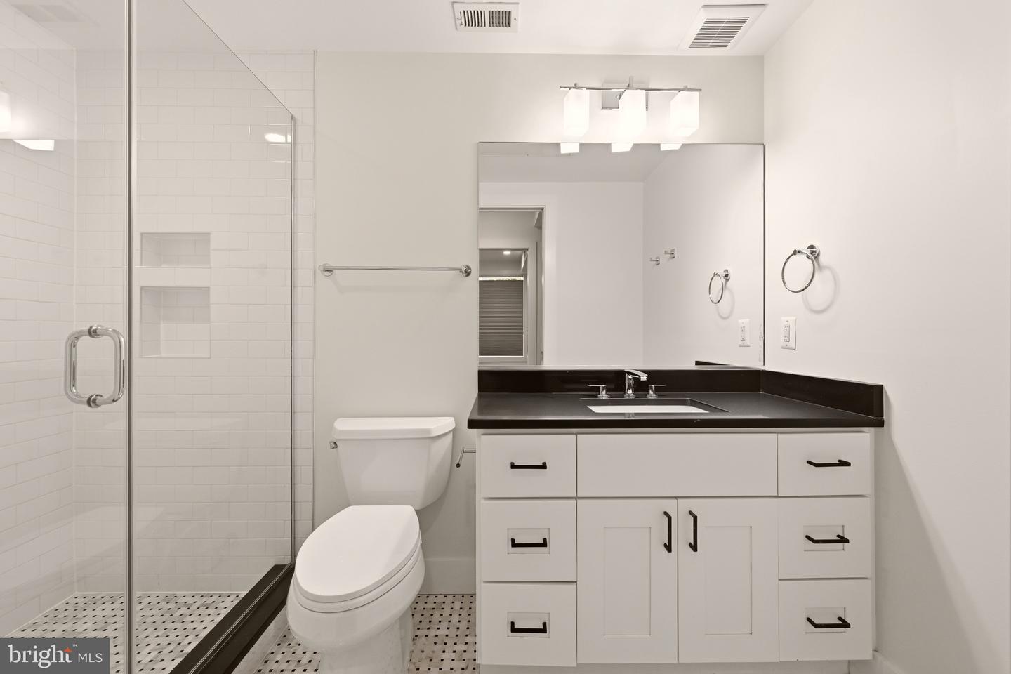 1508 F St Ne #4 Property Photo 25