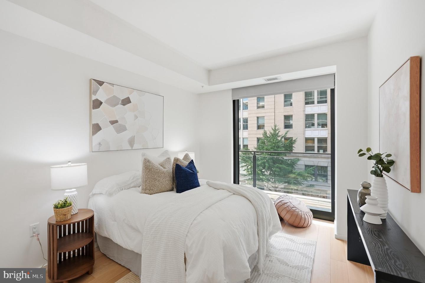 925 H St Nw #308 Property Photo 15