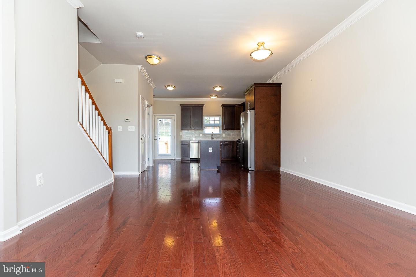 427 Woodcrest Dr Se Property Photo 7