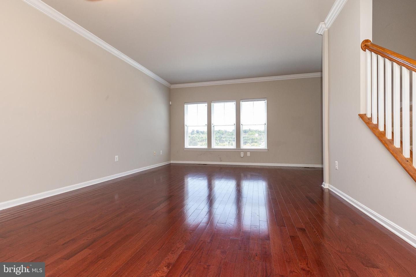 427 Woodcrest Dr Se Property Photo 8