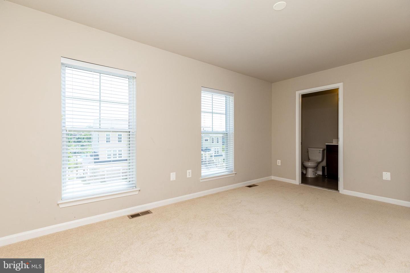 427 Woodcrest Dr Se Property Photo 12
