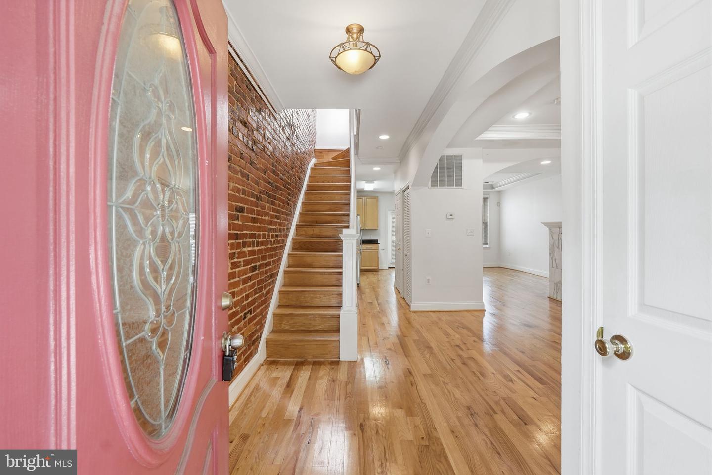 601 Kenyon St Nw #a Property Photo 4