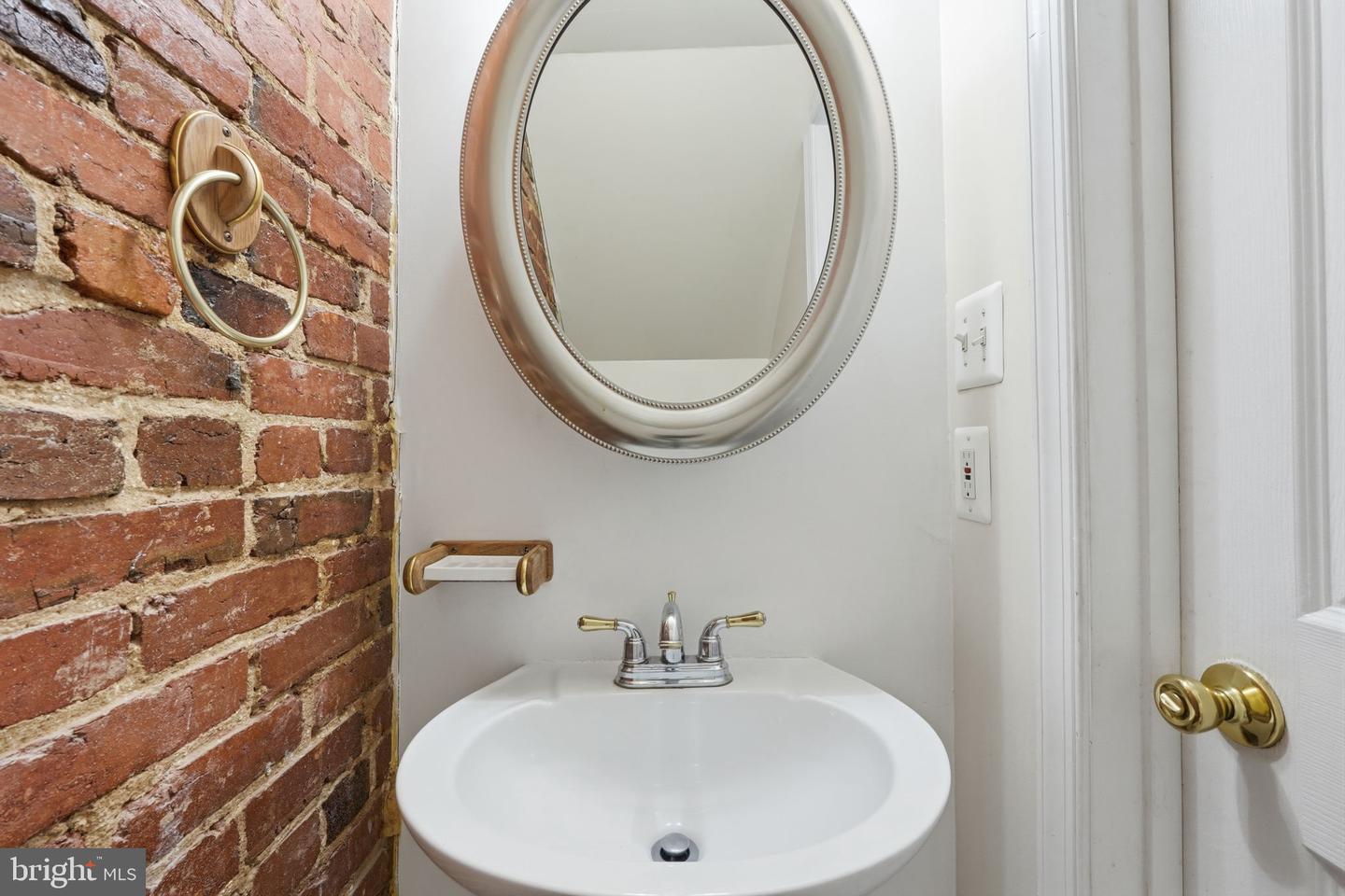 601 Kenyon St Nw #a Property Photo 13