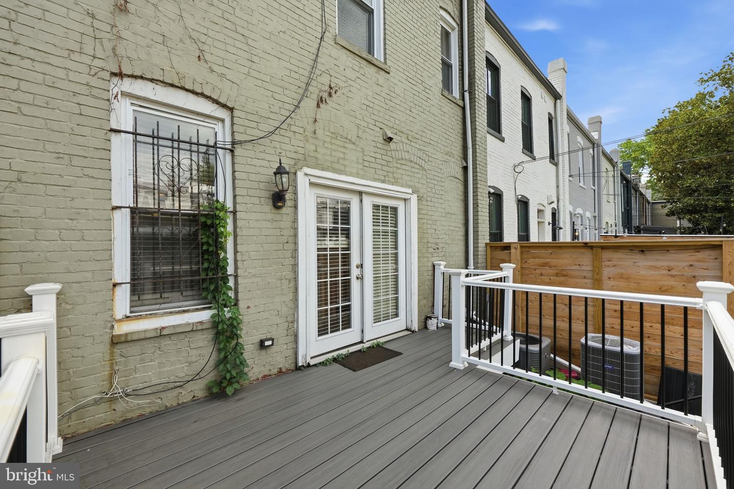 601 Kenyon St Nw #a Property Photo 15