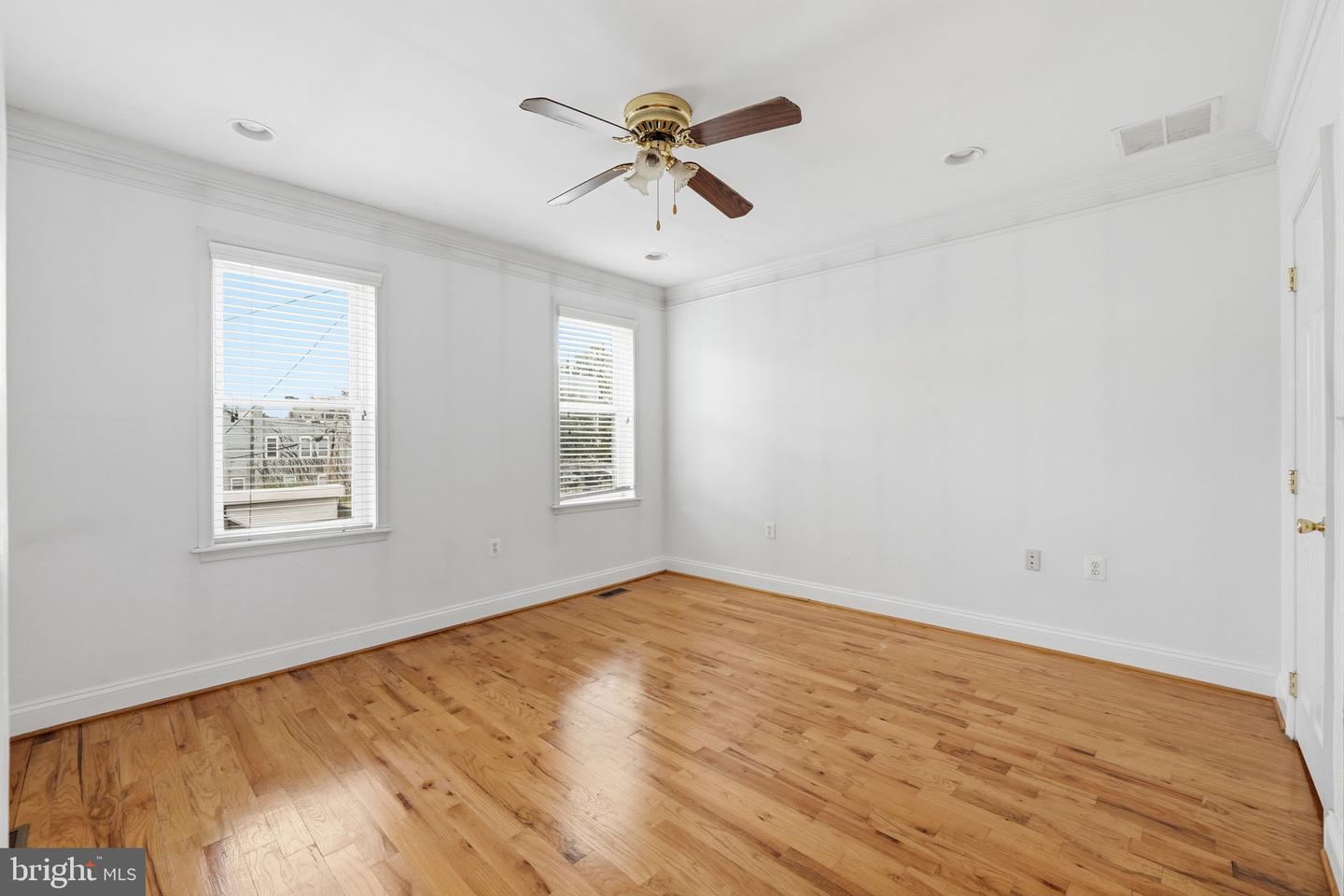 601 Kenyon St Nw #a Property Photo 16