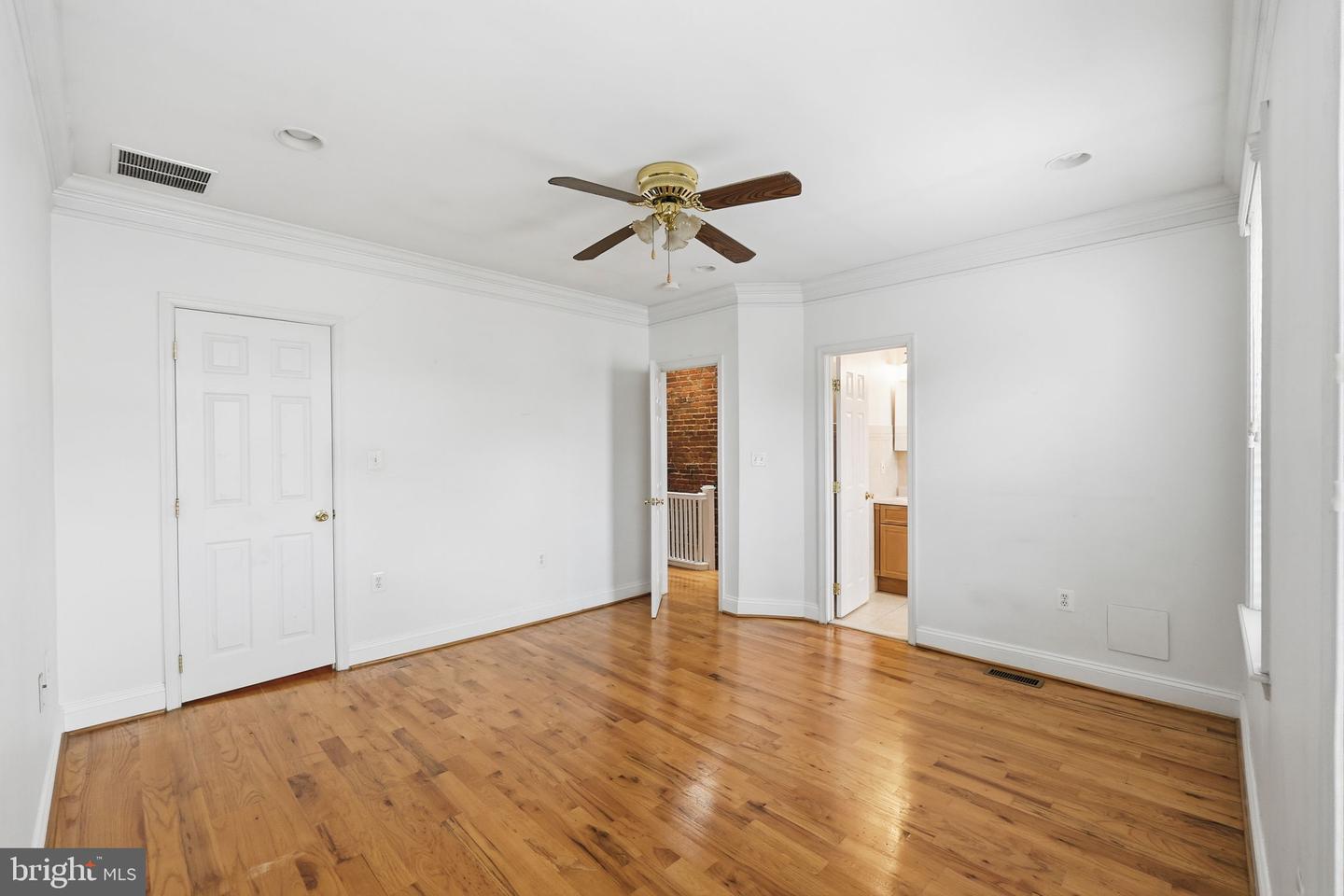 601 Kenyon St Nw #a Property Photo 17