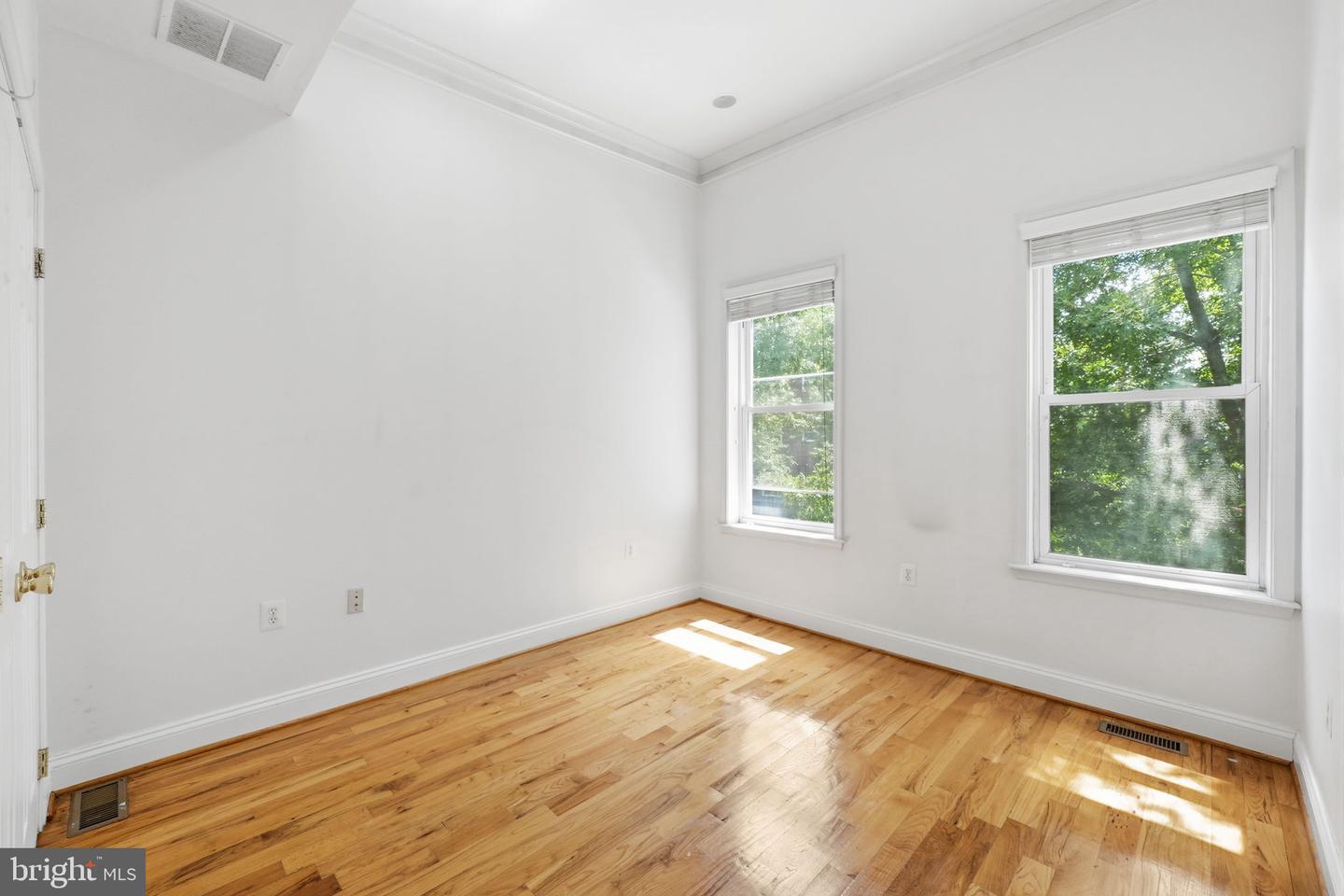 601 Kenyon St Nw #a Property Photo 21